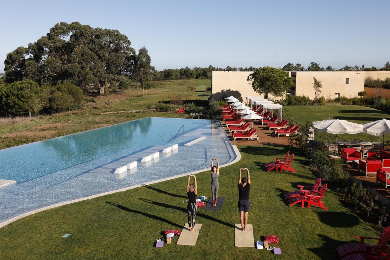 Praia Do Canal Nature Retreat - Small Luxury Hotels Of The World Aljezur Dış mekan fotoğraf The pool at the hotel